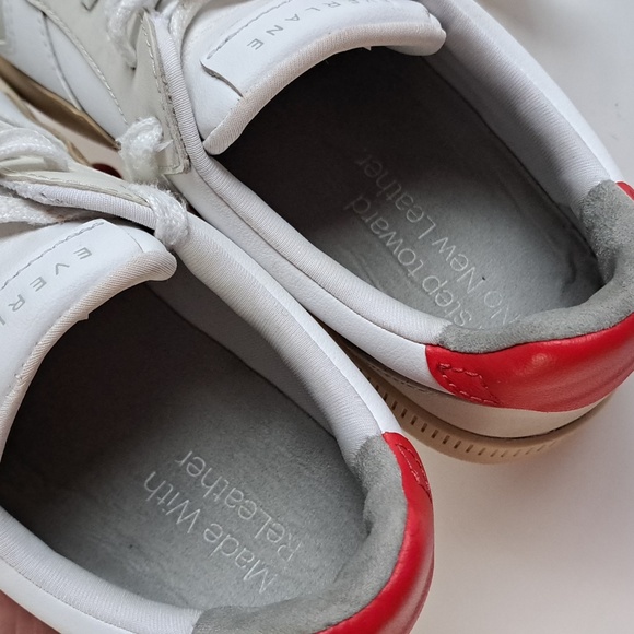 Everlane ReLeather Court sneaker lace up white, tan, with red heel sz6.5 - Picture 10 of 14